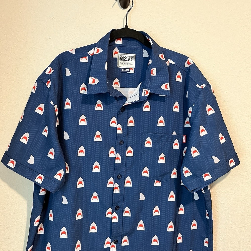 RSVLTS Men's Shirt Size XL Chomp Shark Shirt Short Sleeve Blue Button Up Summery - Picture 5 of 11